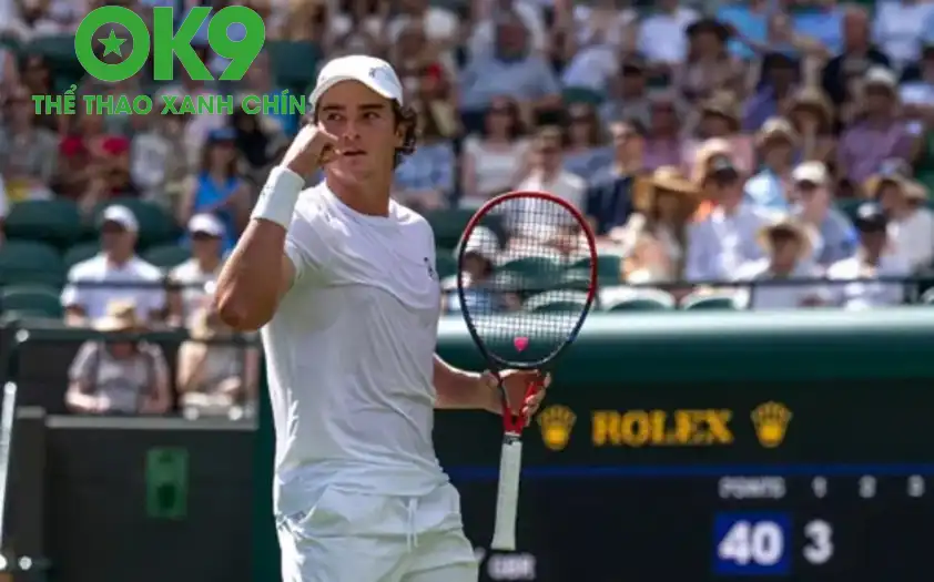 Tài năng 18 tuổi người Brazil - Joao Fonseca cũng là một tuyển thủ tiềm năng đáng gờm. Tài năng 18 tuổi người Brazil - Joao Fonseca cũng là một tuyển thủ tiềm năng đáng gờm.